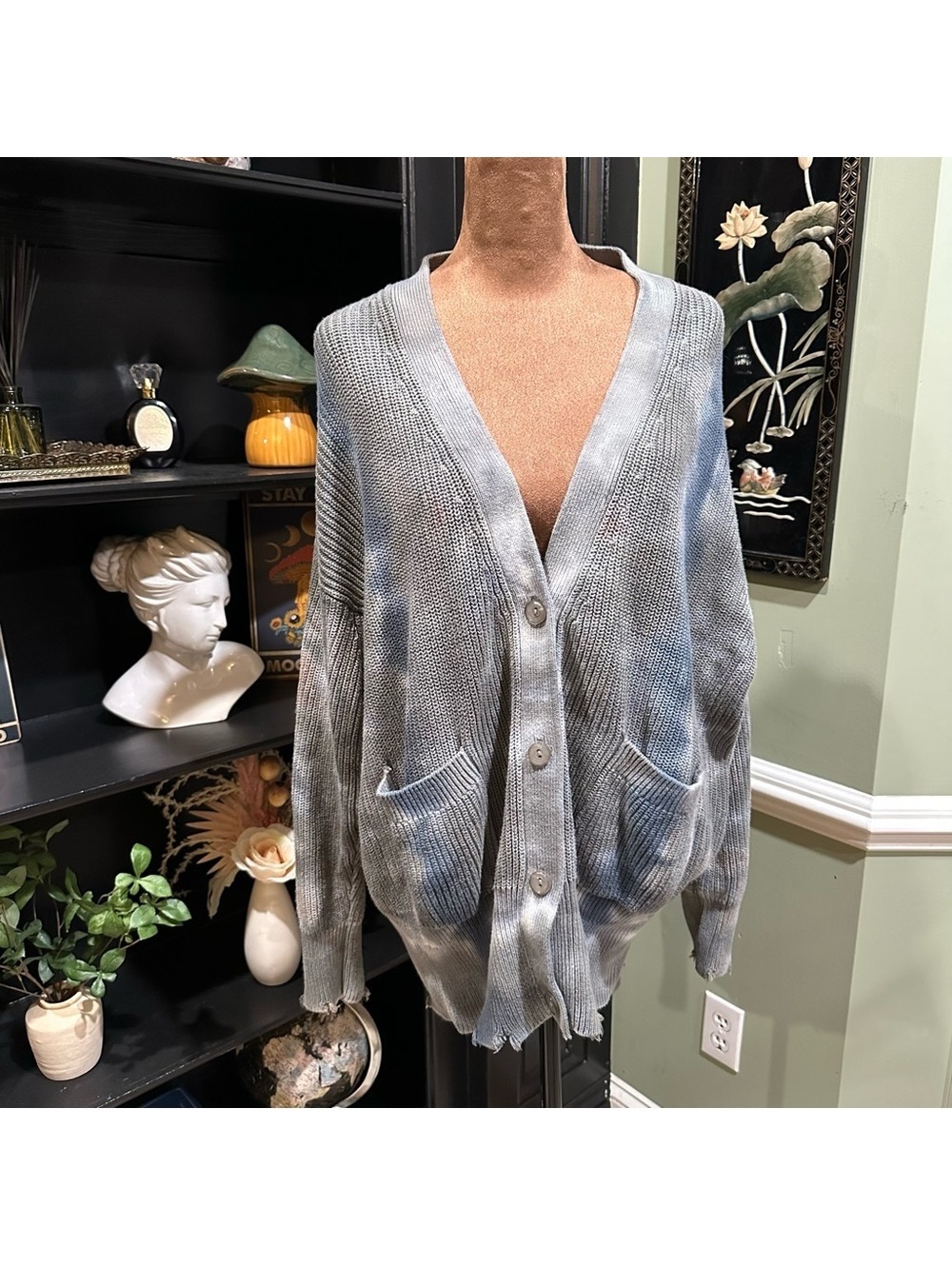 Young Fabulous & Broke Indie Distressed Cardigan Sweater Size M/L